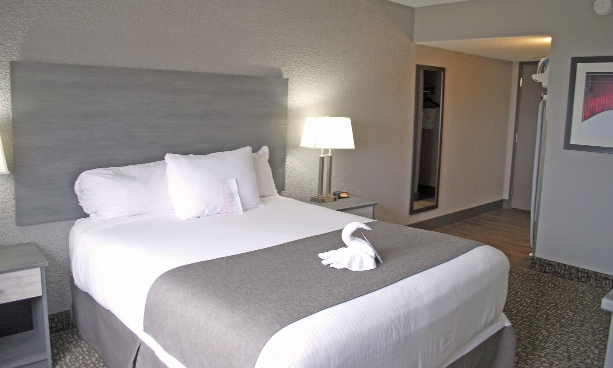 Ramada By Wyndham Edmonton Yellowhead Nw 외부 사진
