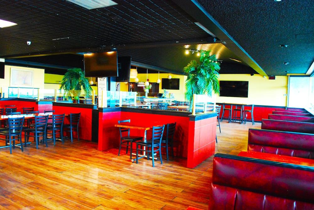 Ramada By Wyndham Edmonton Yellowhead Nw 외부 사진