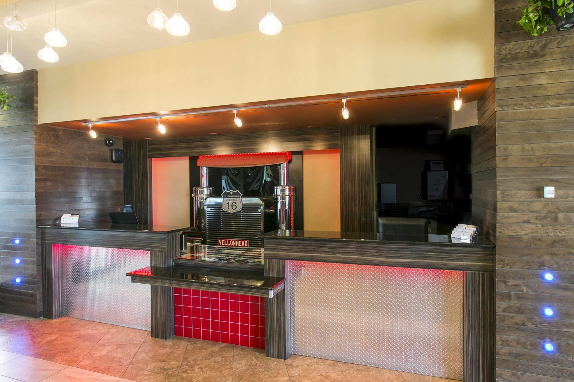 Ramada By Wyndham Edmonton Yellowhead Nw 외부 사진