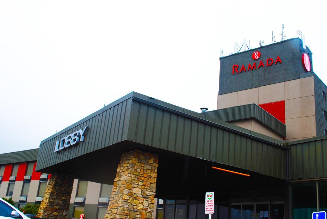 Ramada By Wyndham Edmonton Yellowhead Nw 외부 사진